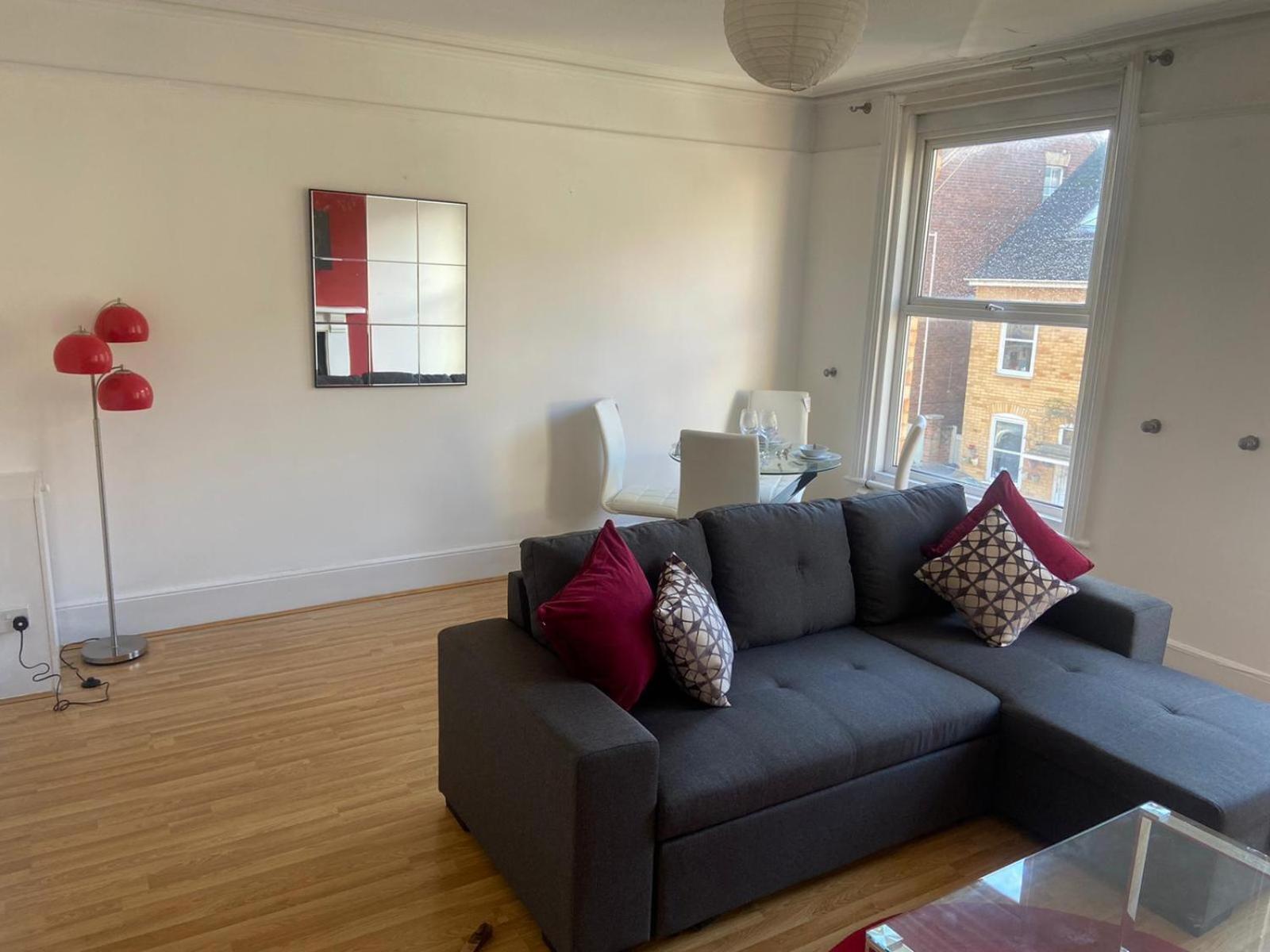Апартаменты Raleigh Ff&Tf - 1 Bed Georgian Flat In The Centre Of Exeter, Free Parking With Wifi Номер фото