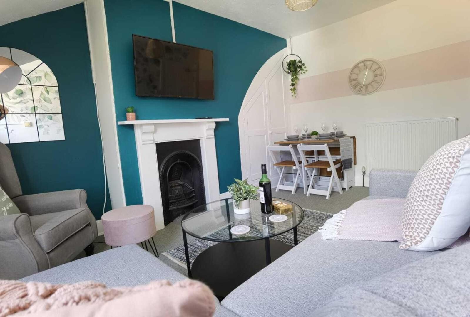 Апартаменты Raleigh Ff&Tf - 1 Bed Georgian Flat In The Centre Of Exeter, Free Parking With Wifi Номер фото